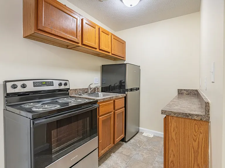 2308 Wayne Ave #1 — Photo 7