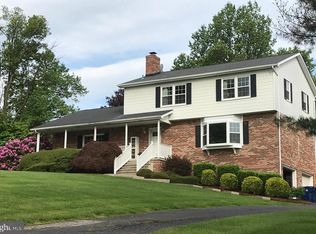 7406 Hilltop Dr, Frederick, MD 21702