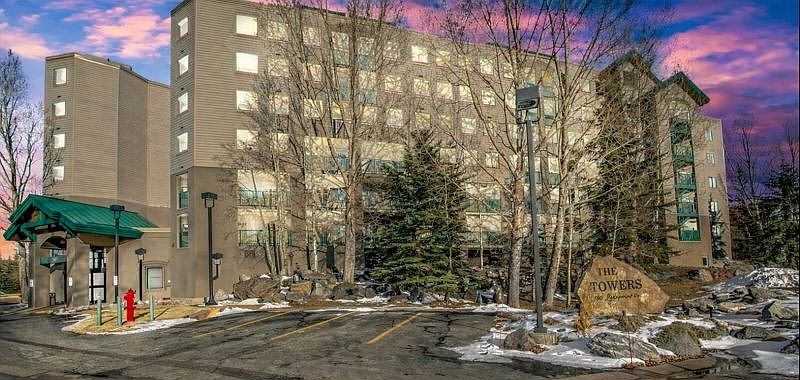 1st image of 980 Lakepoint Drive UNIT 404