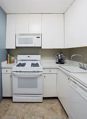 Sold by Corcoran | media 3
