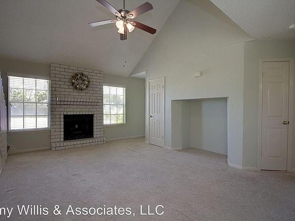 5th image of 7202 The Mansions Dr #A3