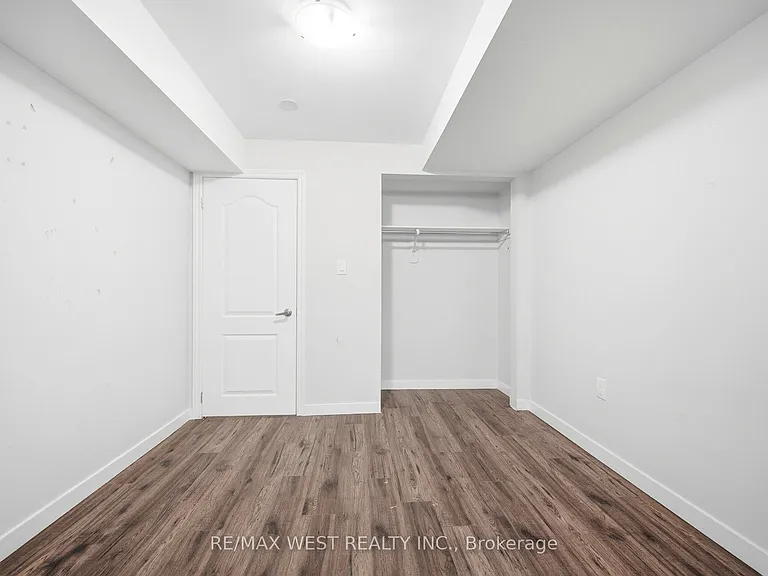 26 Hines St — Photo 45