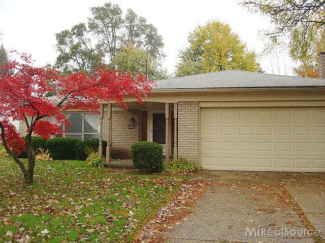 1st image of 30420 Woodgate Dr