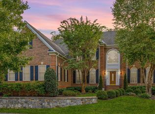 11208 Greenbriar Preserve Ln, Potomac, MD 20854