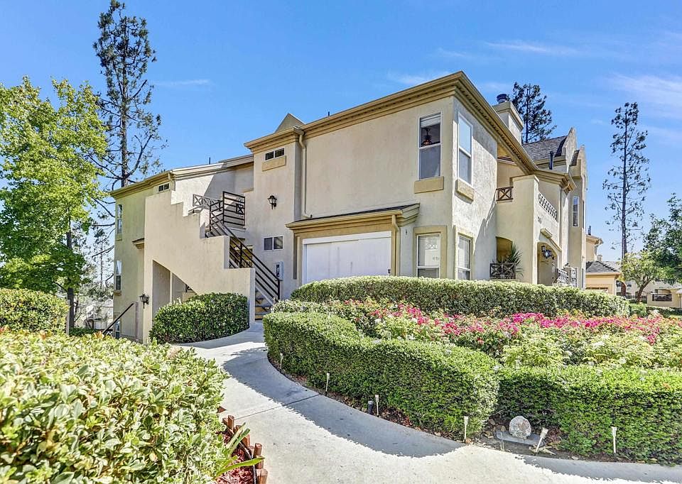 1st image of 2063 Lakeridge Cir
