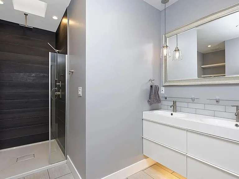 3638 N Williams St — Photo 6