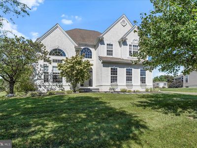 19 Allsmeer Dr, West Grove, PA, 19390
