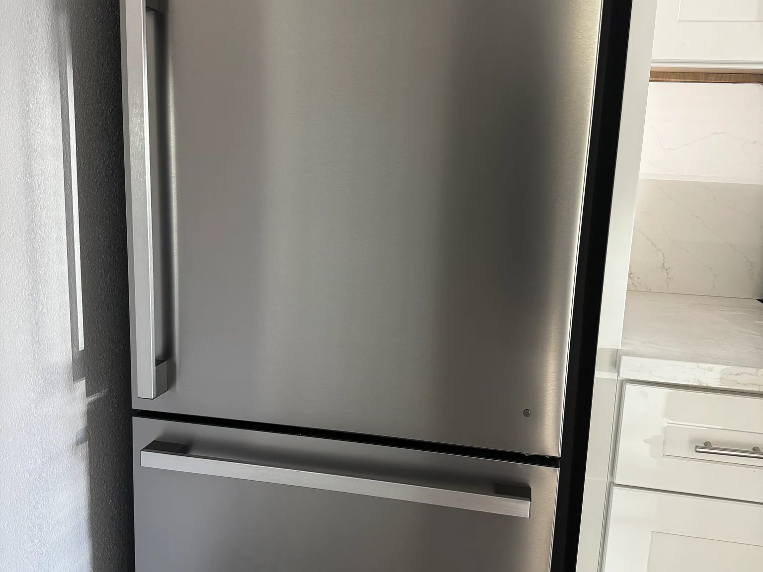 2 bed, 625 sqft, $2,198 — Photo 2