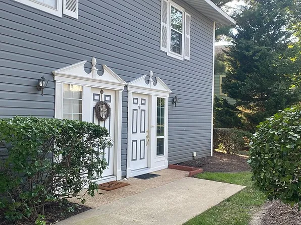 4582 Genoa Cir, Virginia Beach, VA 23462