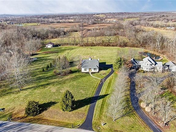 3rd image of 678 Deer Run Trl