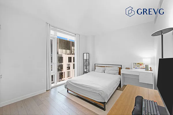Rented by Global Real Estate Ventures Group LLC | media 8