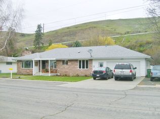 1811 N Oak St, Colfax, WA 99111