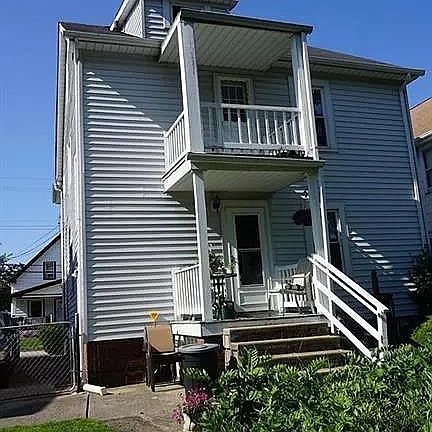 2nd image of 2605 Saratoga Ave