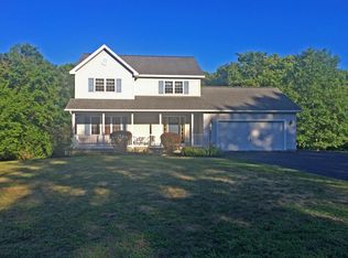 3 Riccardi Ln, Troy, NY 12180