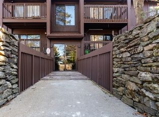 340 Sunderland Rd #4, Worcester, MA 01604