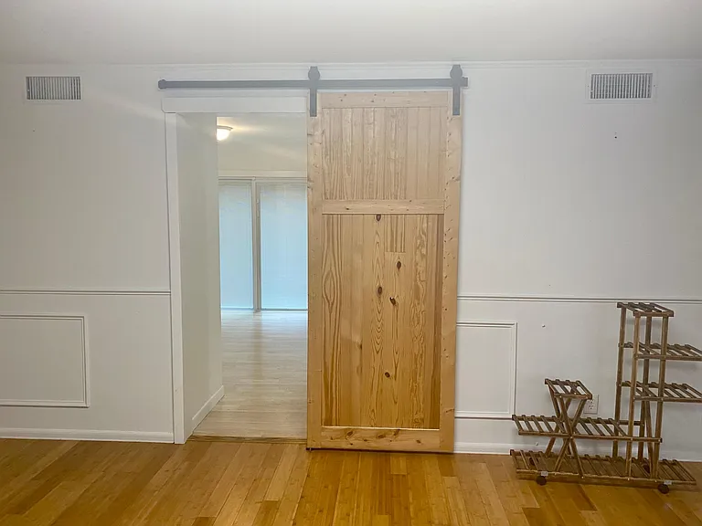 720 7th St N — Photo 30