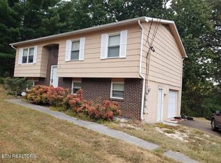 3206 Cindy Ln, Knoxville, TN 37912