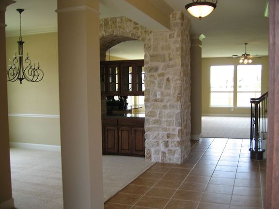 3rd image of 506 Raven Dr