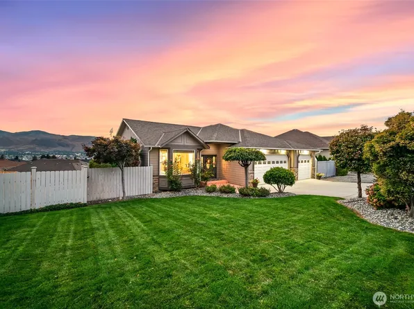 824 Briarwood Terrace, East Wenatchee, WA 98802