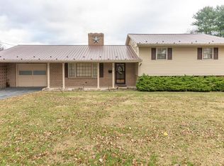 619 Dover St, Marion, VA 24354