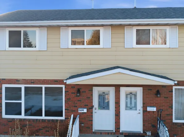 1504 62nd St NW, Edmonton, AB T6L 1S8