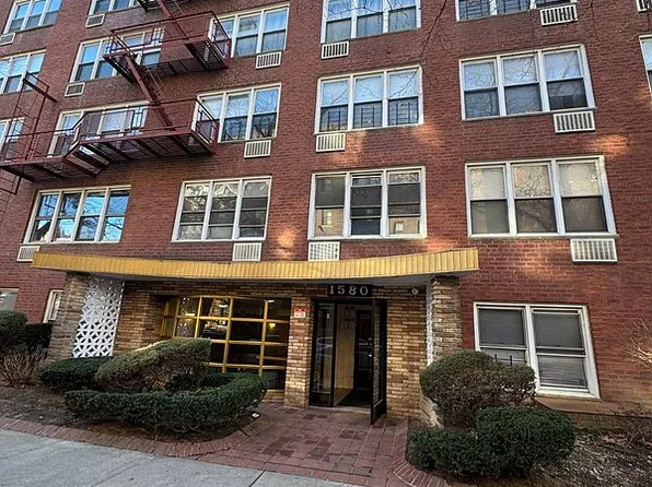 1580 E 13th St APT 7G, Brooklyn, NY 11230
