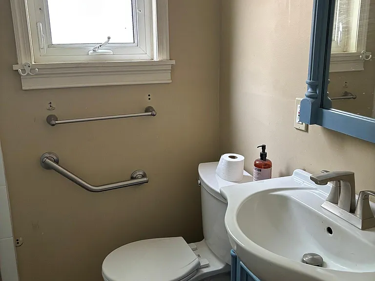 613 E Orange St #1 — Photo 5