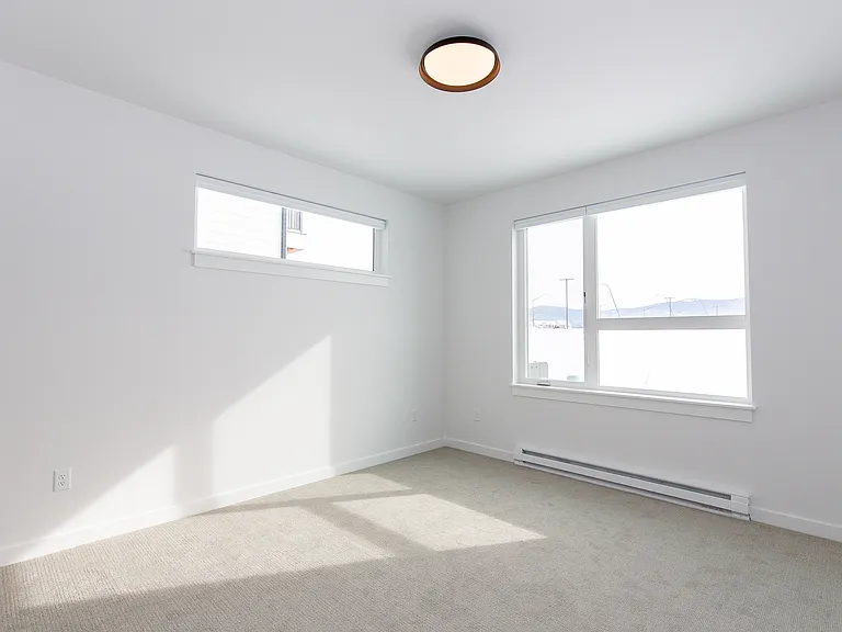 1942 Southbridge Dr #C — Photo 13