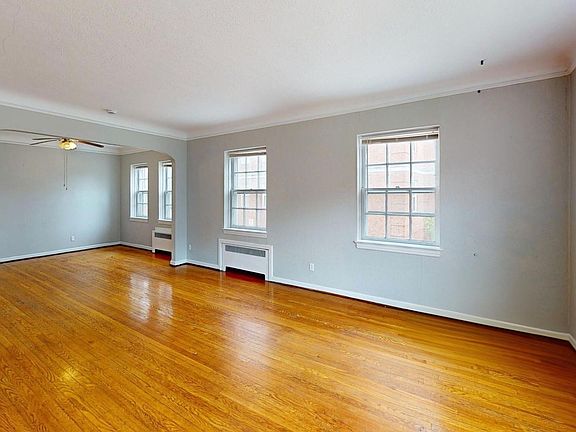 4th image of 2566 Kemper Rd #301