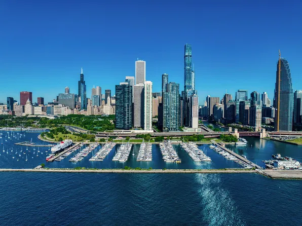 195 N Harbor Dr APT 5403, Chicago, IL 60601
