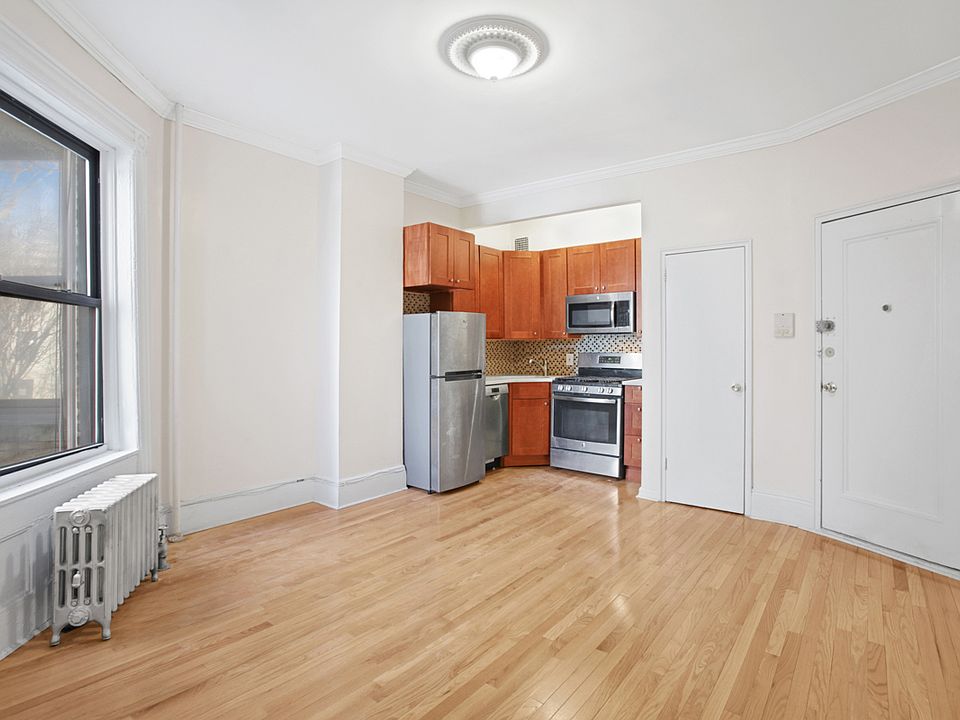 1st image of 155 Garfield Pl APT 3B