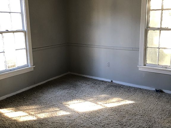 5th image of 3419 W 70th St