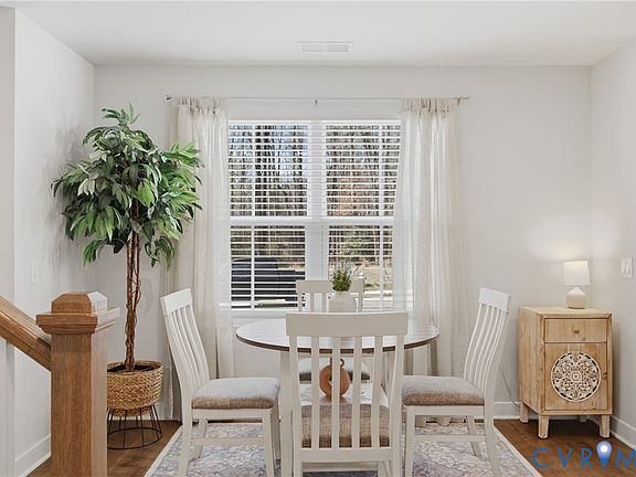 4th image of 6748 Tupper Branch Ln