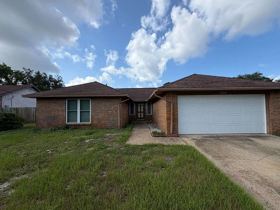 836 Boulevard De Lorleans
