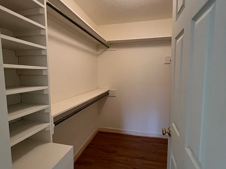 303 Lake Pointe Dr — Photo 15