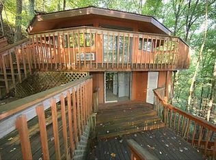 1413 Zurich Rd, Gatlinburg, TN 37738