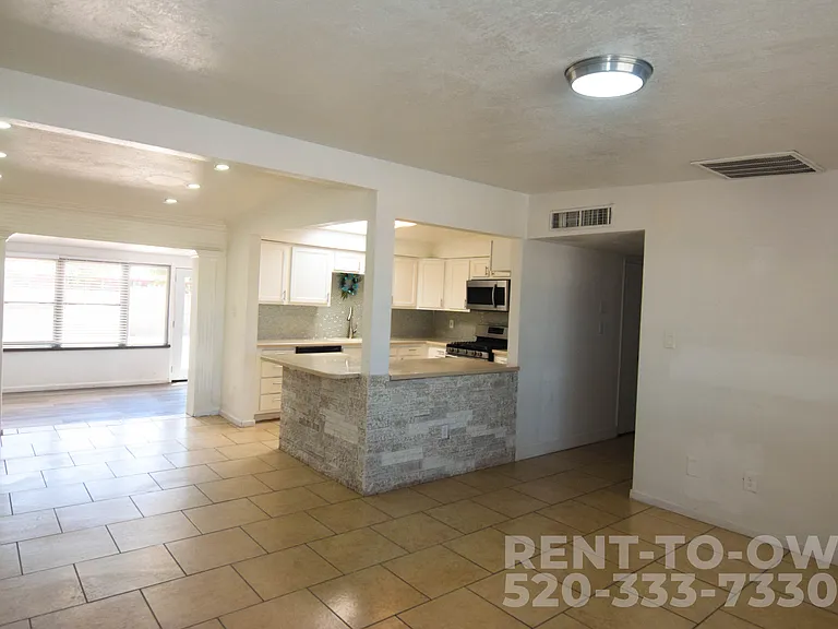 941 S Baylor Dr — Photo 8