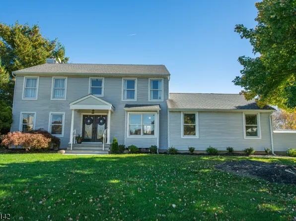 22 Lauren Ln, Vernon Twp., NJ 07461