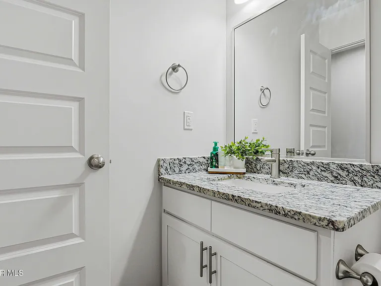 15252 Apex Ct — Photo 21
