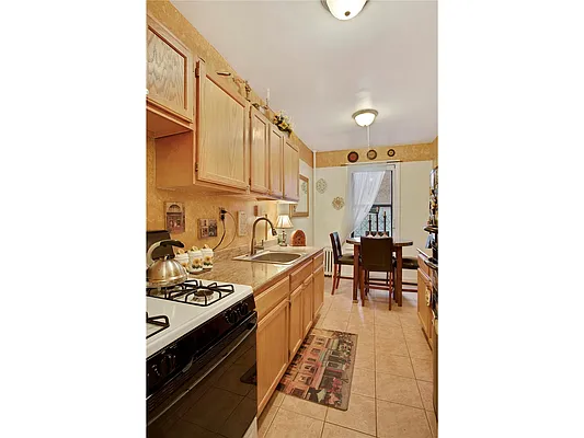 Sold by Douglas Elliman | media 12