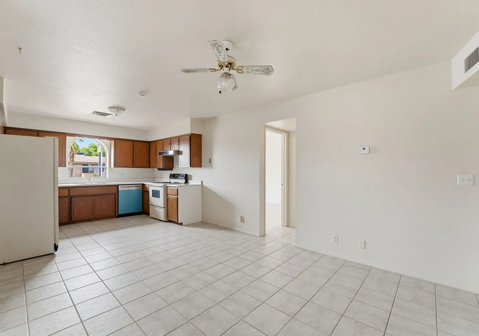 Charming rental home located on a quiet cul-de-sac in the heart of Mesa — Photo 1