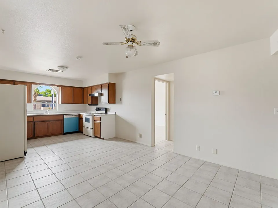 1107 N July Cir