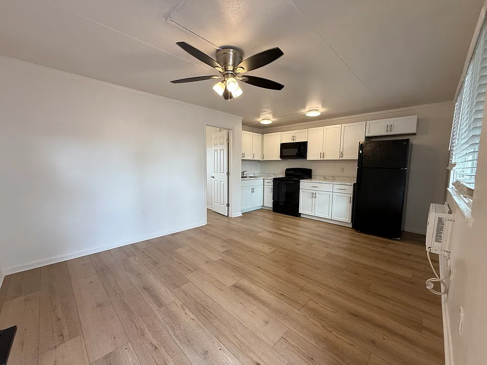 2525 Merry Oaks Dr #7