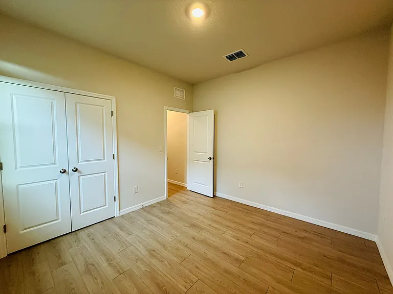 11937 Kingsley Trl — Photo 41