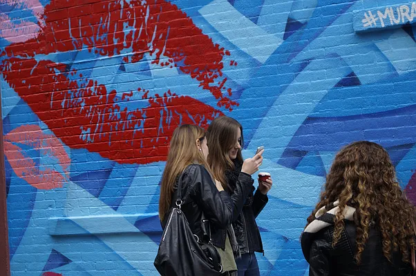 Rented by APT212 INC | media 23