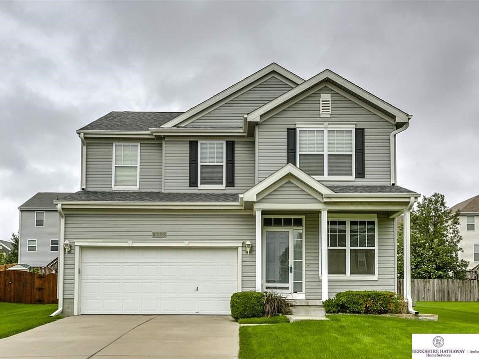 1st image of 2308 S Mineral Dr