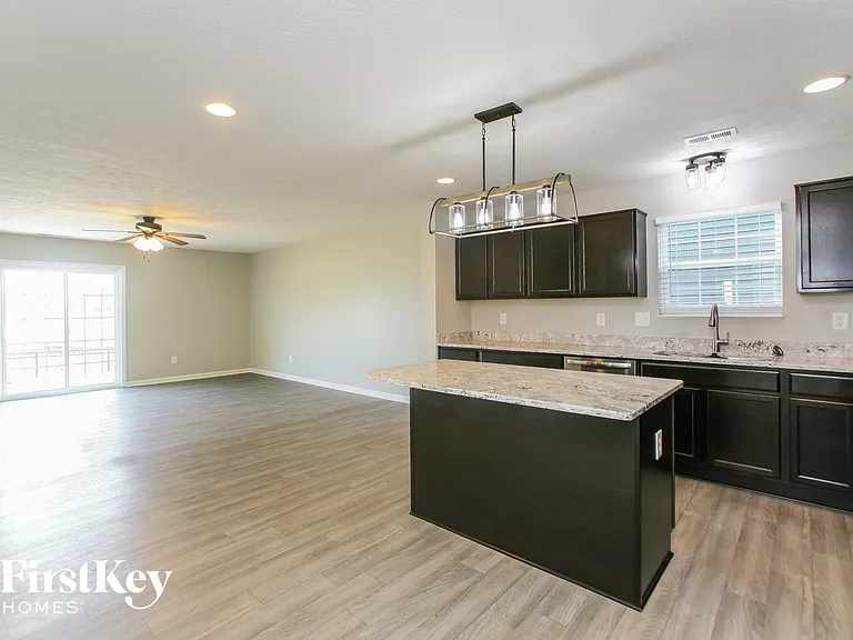 5846 Wintersweet Ln — Photo 7
