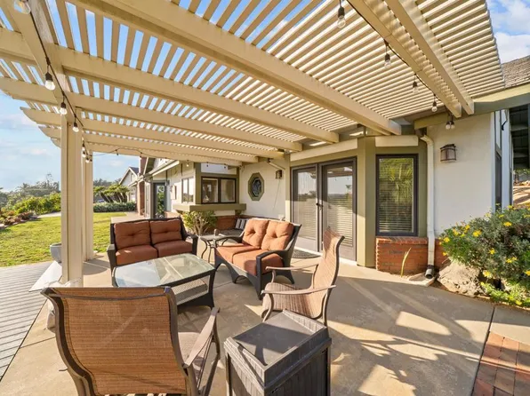 1674 Baja Vista Dr, Fallbrook, CA 92028
