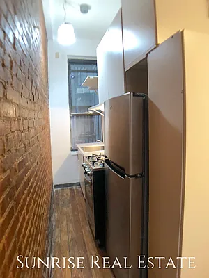 Rented by Sunrise Real Estate | media 30