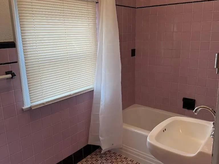 59 Walnut St #1 — Photo 9